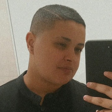 Trabalho como operador de caixa, repositor, supervisor, fiscal de loja, atendimento ao cliente