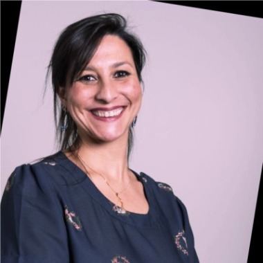 Desenvolvimento de Negócios, com foco em crescimento estratégico.