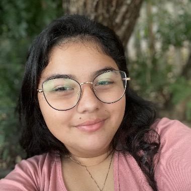 Recepcionista, garçonete e caixa