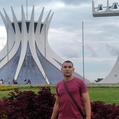 Técnico em Edificações, Especialista em Construção Civil, Orçamentos etc.