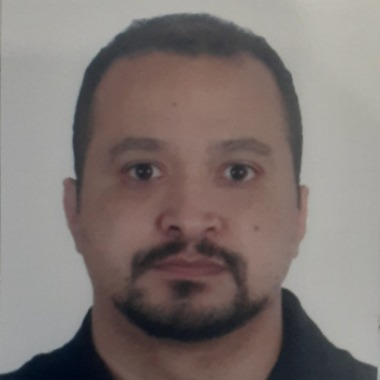 Sou um Desenvolvedor Fullstack com sólida formação em Sistemas de Informação.