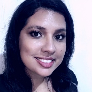 Pedagoga há 13 anos. Trabalho com escrita criativa, storytelling e copywriting.