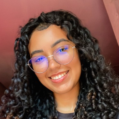 Transcrições, digitação e tradutora