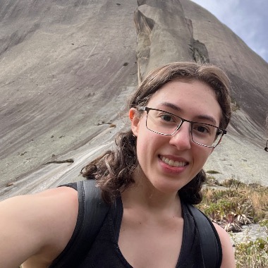 Jordana Barcelos Viana