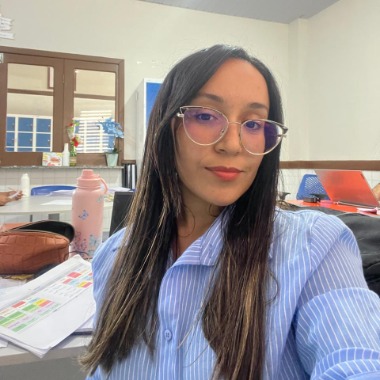 Professora de Química; Trabalhos Acadêmicos; ABNT.