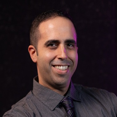 Administrador, Tradutor, Professor de Espanhol.