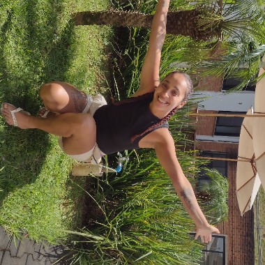 Auxiliar de cozinha, ajuntando geral , balconista, garçonete