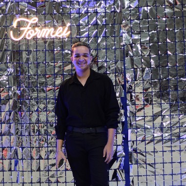 Estudante, recém desempregado