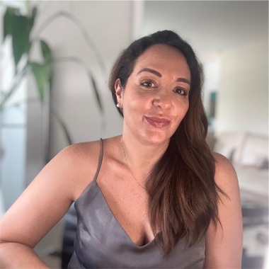 Especialista em  Tradução e Criação de Conteúdo