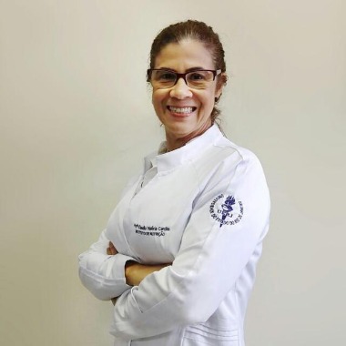 Docente, pesquisadora e com expertise em escrita acadêmica da área de Saúde Pública e Nutrição