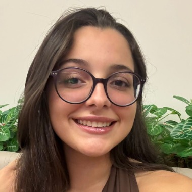 Tradutora Bilíngue Inglês–Português | Revisão e Edição