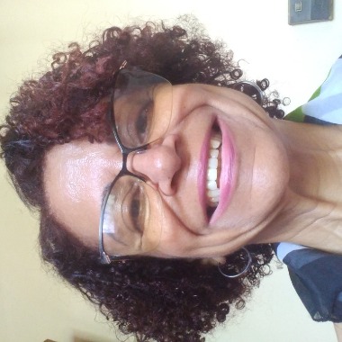 Sou contadora federal com vasta experiência em gestão fiscal, contábil e financeira.