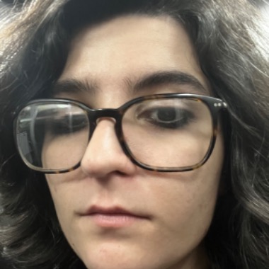 Especialista em Literatura e Contemporaneidade