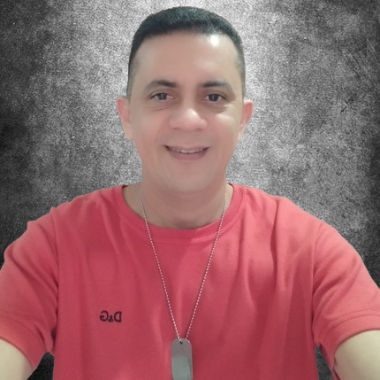 Conhecimento em informática. Suporte remoto e ótima escrita!