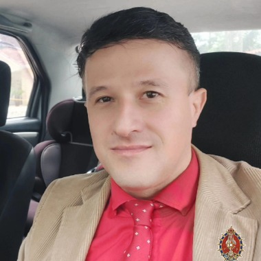 Designer, ilustrador de livros, H.Qs,