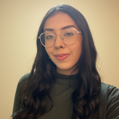 Graduanda em recursos humanos / Especialista em atendimento ao cliente