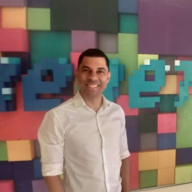 Editor de Vídeo com +9 anos de experiência